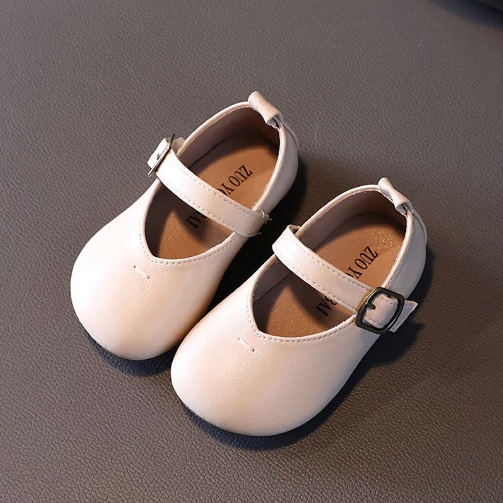 Faux leather comfy sandals 6-15 months